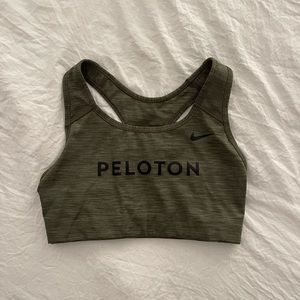 Peloton Nike sports bra